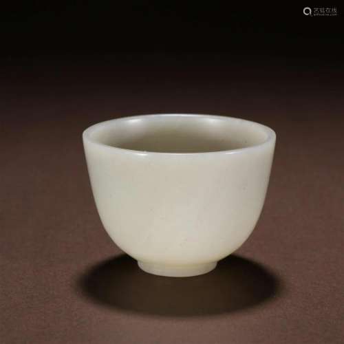 A Fine Hetian Jade Cup