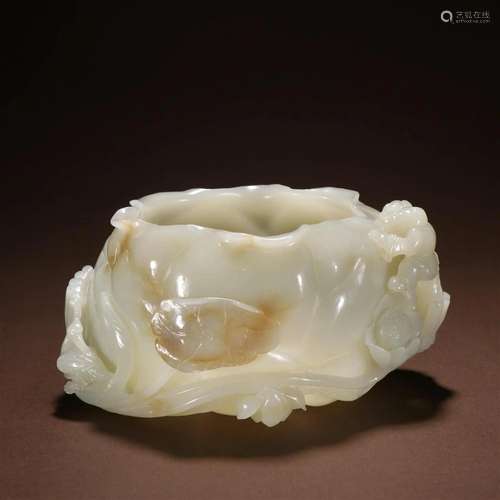 A Top Carved Hetian Jade Water Pot