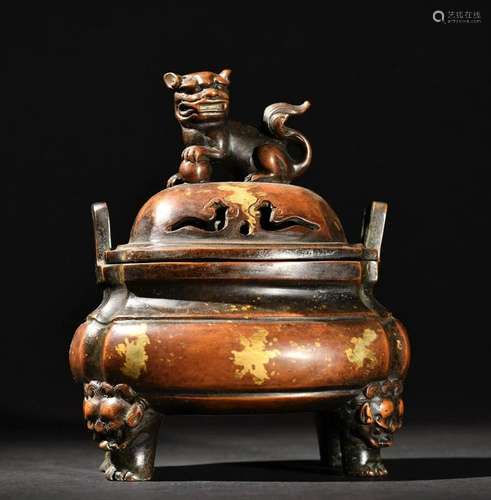 A Top and Rare Gilt-bronze Lion Button Censer