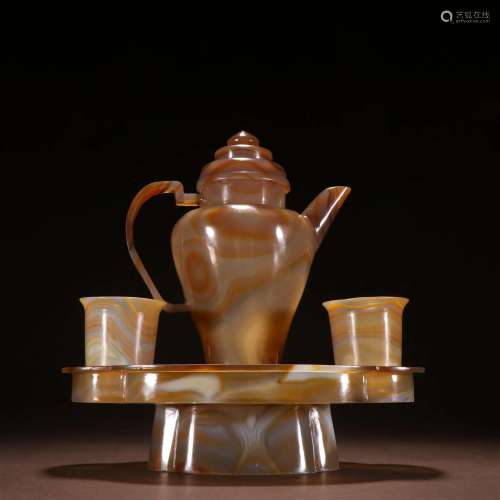 A Set of Very Rare Agate Flagon and Cups