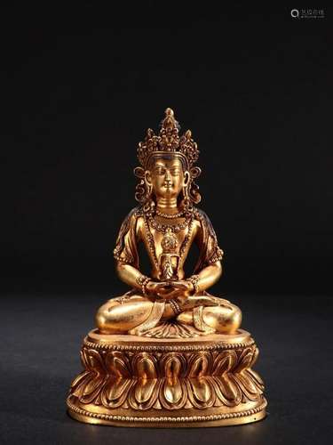 A Fine Gilt-bronze Figure of Guanyin