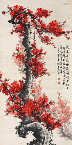 b.1940 王成喜 2001年作 红梅 设色纸本 镜片