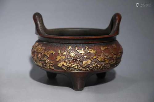 CHINESE PARCEL-GILT-BRONZE HANDLED CENSER DEPICTING 'LOT...