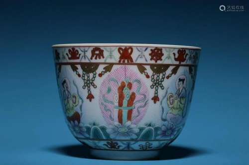 CHINESE FAMILLE-ROSE CUP DEPICTING 'FIGURE'