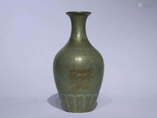 CHINESE GILDED ON CELADON-GLAZED VASE,' QING YONGZHENG&#...