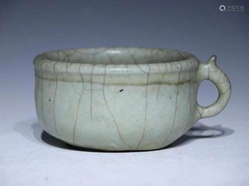 CHINESE GUAN-WARE WASHER WITH 'IRON-WIRE' AND 'G...