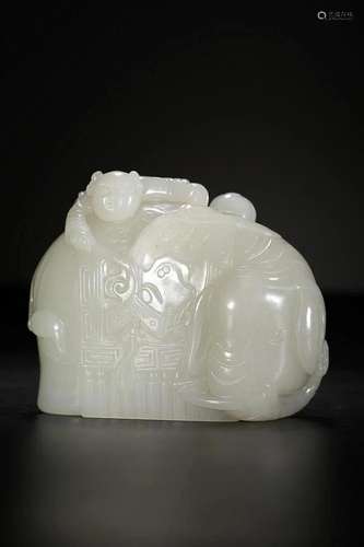 CHINESE HETIAN JADE ELEPHANT