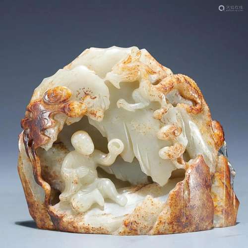 CHINESE HETIAN JADE ORNAMENT WITH CARVED 'FIGURE'