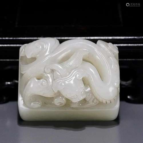 CHINESE HETIAN JADE SEAL WITH 'DRAGON' KNOB