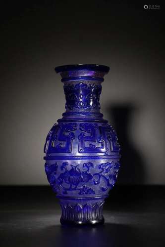 CHINESE GLASS VASE WITH CARVED 'CHI-DRAGON', 'QI...