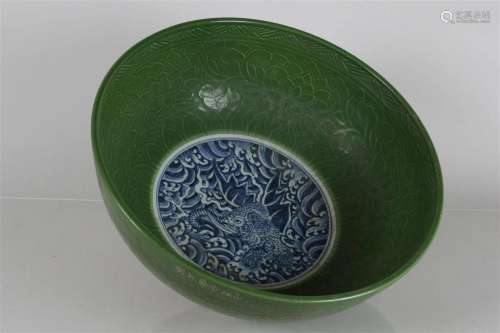 A Chinese Massive Dragon-decorating Green-coding Porcelain P...