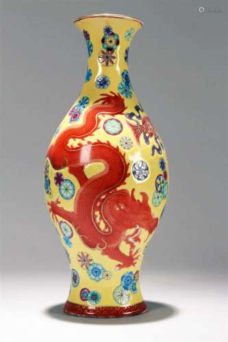 A Chinese Dragon-decorating Ancient-framing Fortune Porcelai...
