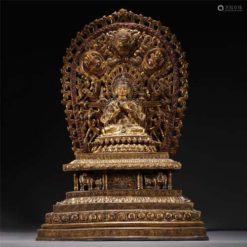 A GILT BRONZE FIGURE OF BUDDHA STATUE