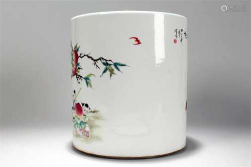 A Chinese Peach-fortune Joyful-kid Circular Porcelain Pot