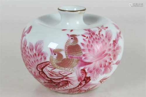 A Chinese Pink-fortune Nature-sceen Circular Porcelain Vase