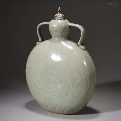 A CELADON GLAZE PORCELAIN CARVED FIGURE FLASK MOON VASE