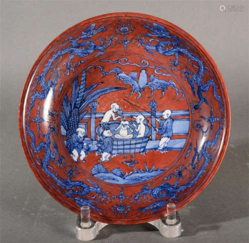 A RED GLAZE BLUE AND WHITE PORCELAIN DISH