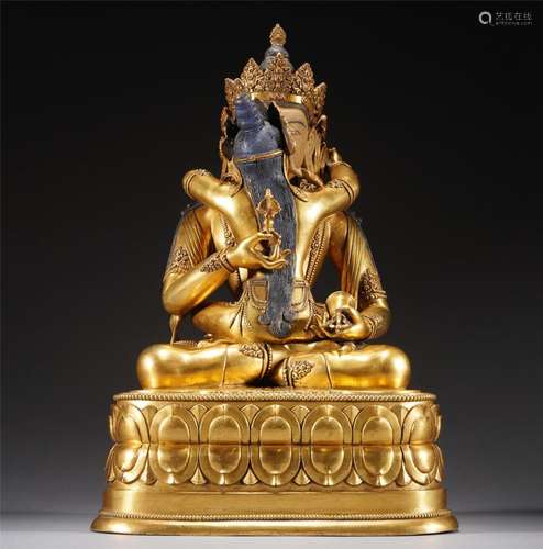 A GILT BRONZE FIGURE OF BUDDHA STATUE