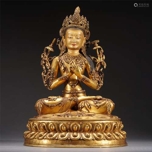 A GILT BRONZE FIGURE OF BUDDHA STATUE