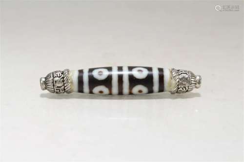 A Tibetan Religious Fortune Bead