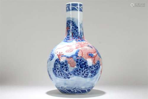 A Chinese Dragon-decorating Fortune Porcelain Vase