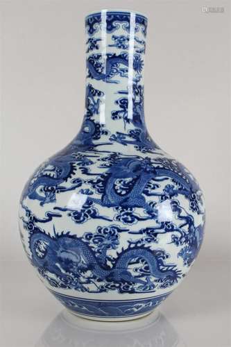 A Chinese Vividly-detailed Blue and White Porcelain Fortune ...