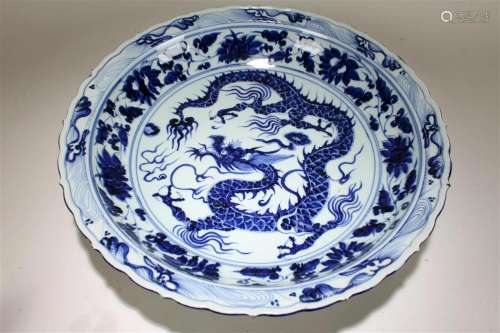 A Chinese Dragon-decorating Blue and White Massive Porcelain...