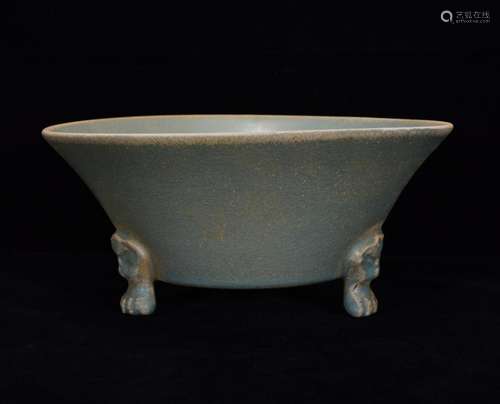 Your kiln three-legged bowl of 9 * 19 m