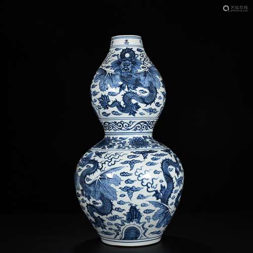 Blue and white wing dragon bottle gourd 33 cm 62 * 4500
