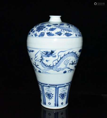 Generation of blue and white longfeng grain mei bottles of 4...