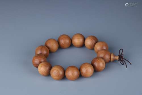 Laos sandalwood d stringSize: bead diameter 1.8 cm: 44 gd st...