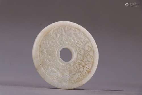 : jade are twelve pendantSize: 4.9 cm in diameter. Total wei...