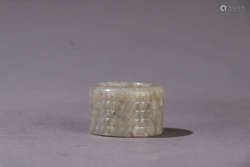 : ancient jade BanZhi tadpolesSize: inner diameter of 2.3 cm...