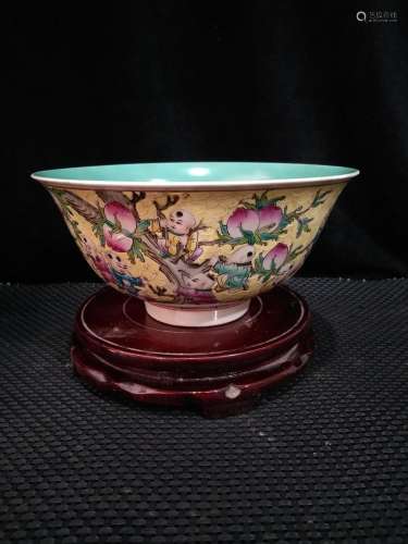 A pair of hand-painted pastel nine son climb peach bowl