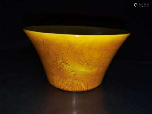 , chicken oil huang Yin carving, horseshoe bowl of a pair of...