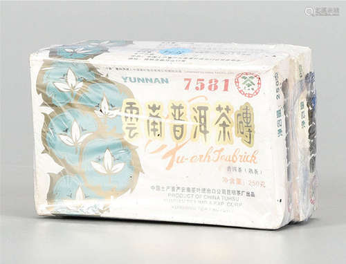 2008年  中茶7581普洱熟茶砖