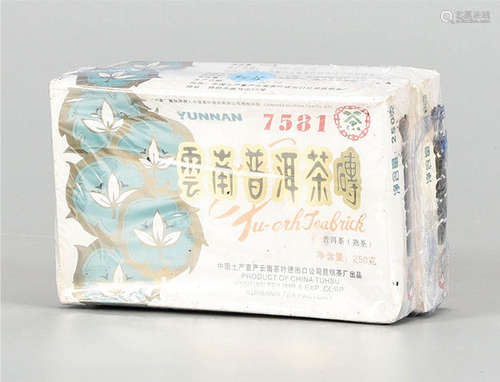 2008年  中茶7581普洱熟茶砖