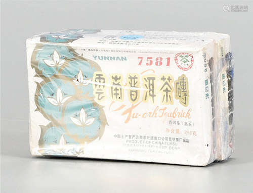 2008年  中茶7581普洱熟茶砖