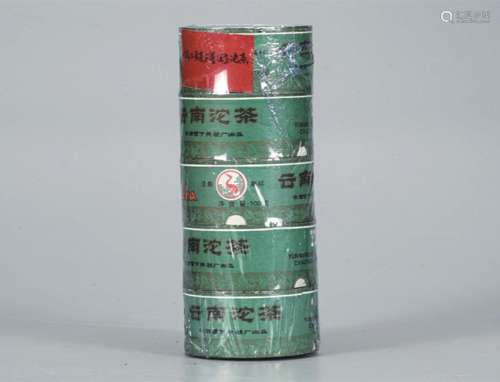 2005年  下关茶厂普洱生沱茶