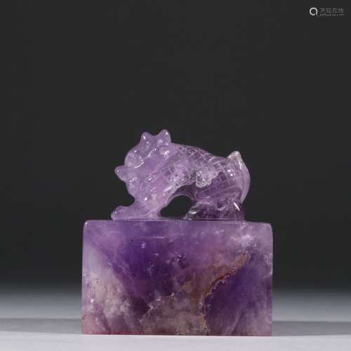 Amethyst beast twist sealSpecification: high 8 cm wide and 7...