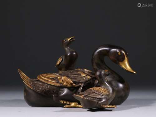 : copper and gold duck furnishing articlesSpecification: 11....