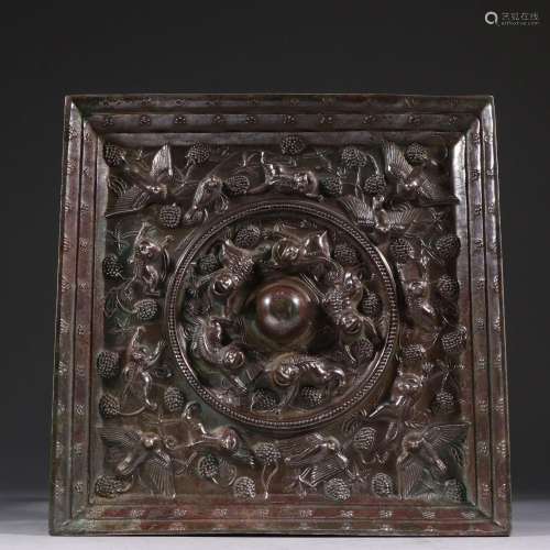 The sea grape grain square bronze mirrorSpecification: 24 x ...