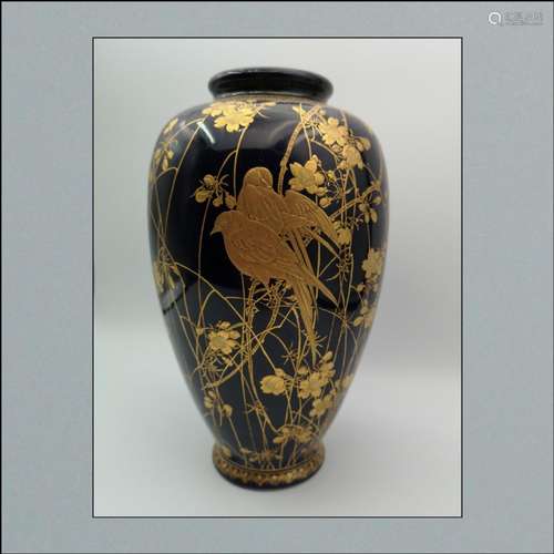 Lovely Japanese Gilt Decorated Blue Ground Vase Meiji