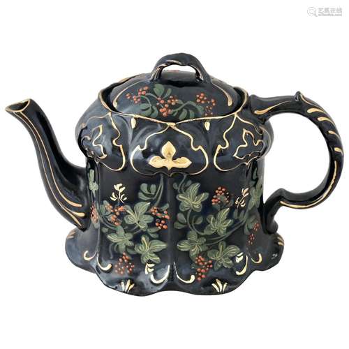 Jackfield-type faceted Victorian teapot, hand-painted ivy