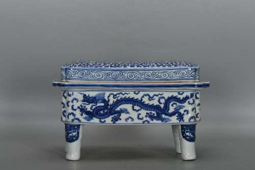 CHINESE BLUE-AND-WHITE INCENSE BURNER DEPICTING 'DRAGON ...