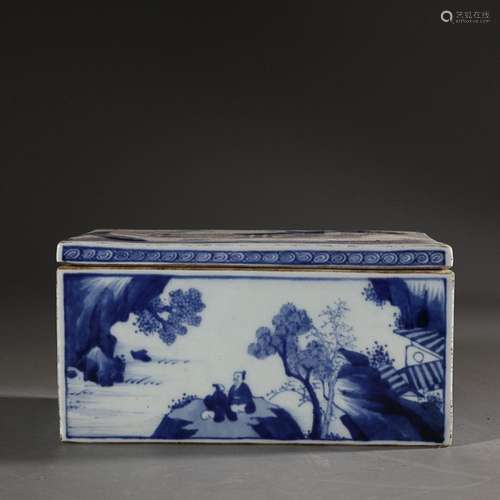 CHINESE BLUE-AND-WHITE COVERED BOX DEPICTING 'FIGURE IN ...