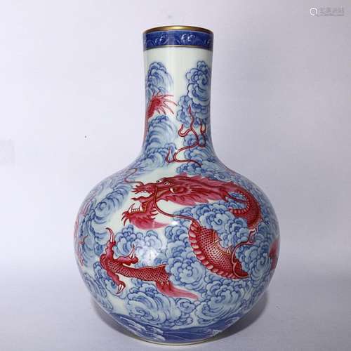 CHINESE BLUE-AND-WHITE IRON-RED ENAMELED GLOBULAR VASE DEPIC...