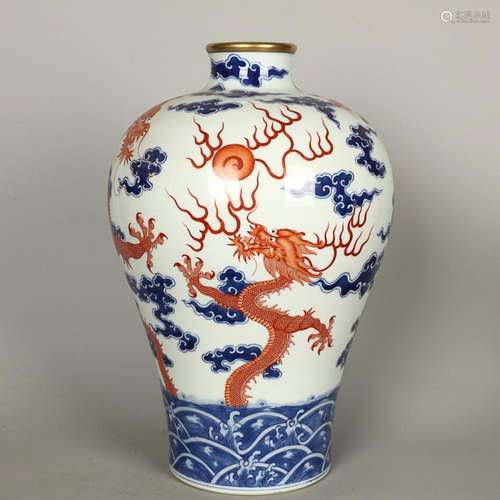 CHINESE BLUE-AND-WHITE IRON-RED ENAMELED MEIPING VASE DEPICT...