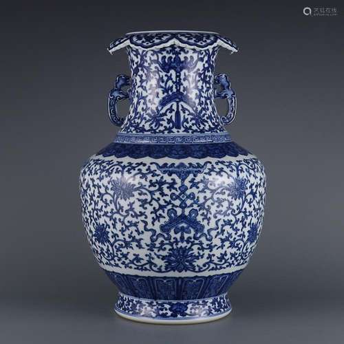 CHINESE BLUE-AND-WHITE HANDLED ZUN VASE DEPICTING 'LOTUS...