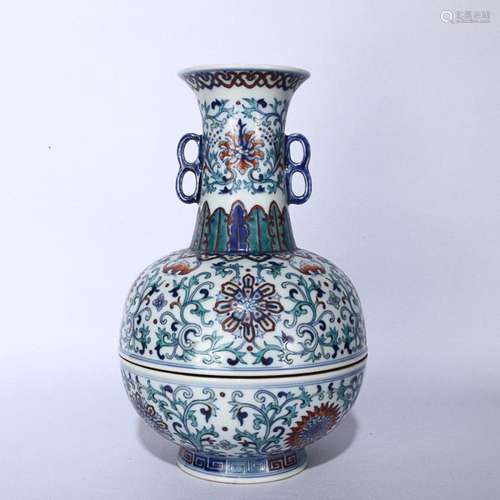 CHINESE DOUCAI VASE DEPICTING 'FLORAL', 'QING QI...